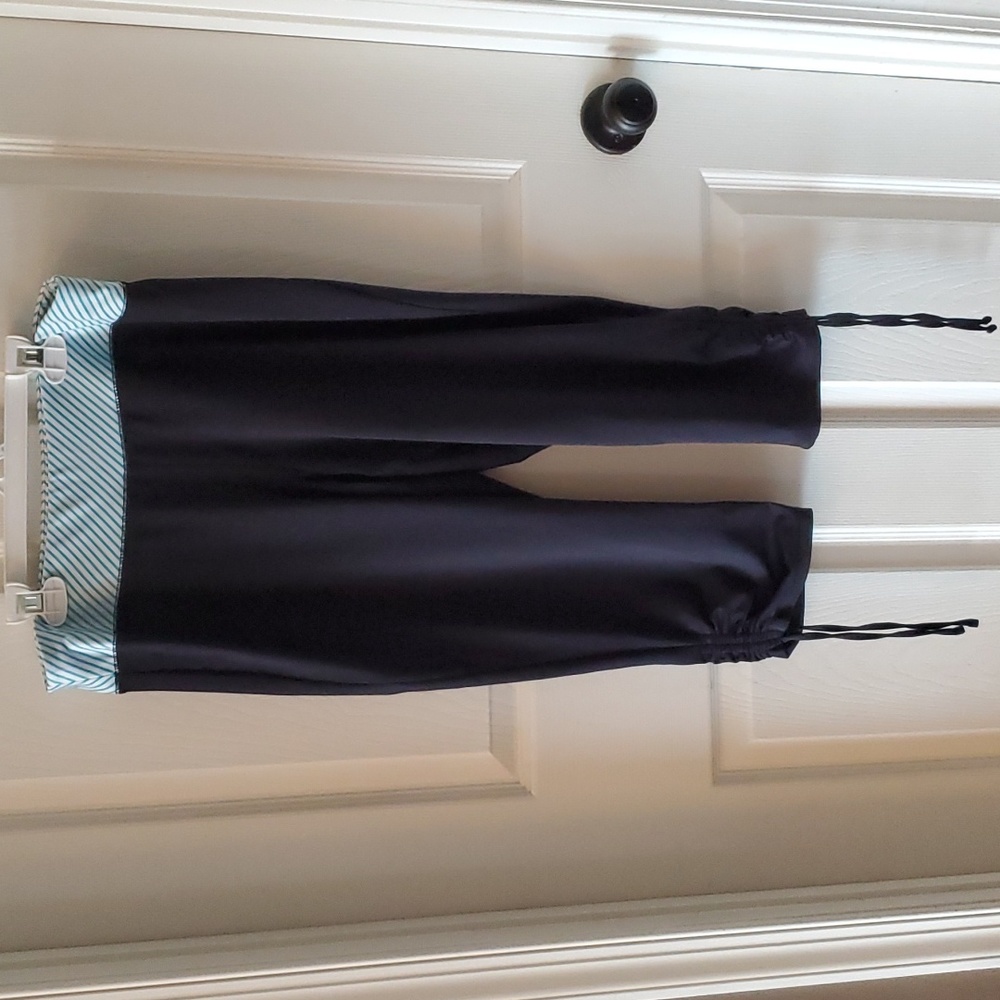 Tek Gear women's yoga capri-length pants.  Size large.